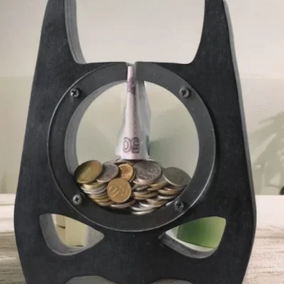 Batman Coin Bank Stand CNC DXF SVG Free Download CNC laser cut design