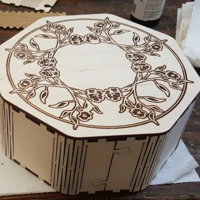 Floral Wreath Gift Box CNC DXF SVG Free Download CNC laser cut design