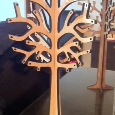 Tree Family Photo Display Stand CNC DXF SVG Free Download CNC laser cut design